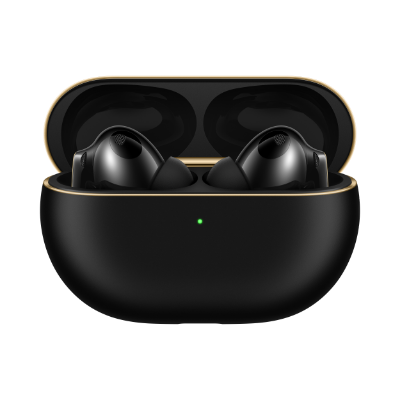 Svarta HUAWEI FreeBuds Pro 4 i sitt fodral